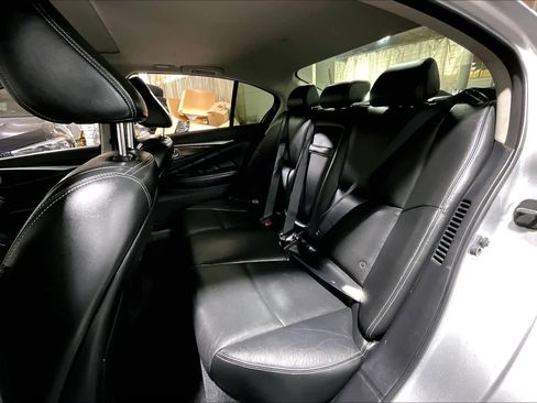 Used 2014 INFINITI Q50 Premium w/ Deluxe Technology Package image 21