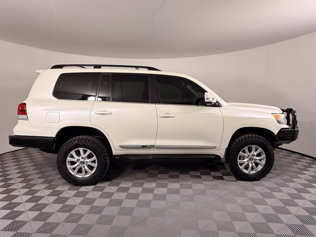 Used 2020 Toyota Land Cruiser w/ Four Season Floor Mat Package AWD/4WD image 7