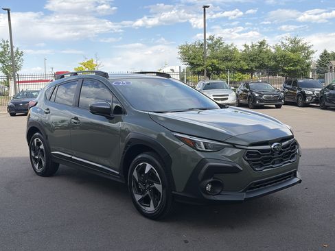 Used 2025 Subaru Crosstrek 2.5i Limited w/ Crosstrek Mirror Package AWD/4WD image 3