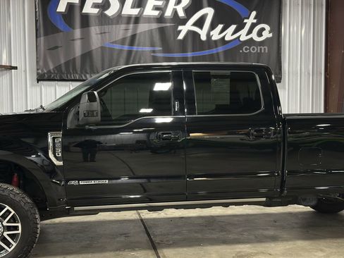 Used 2017 Ford F250 Lariat w/ Lariat Ultimate Package image 37