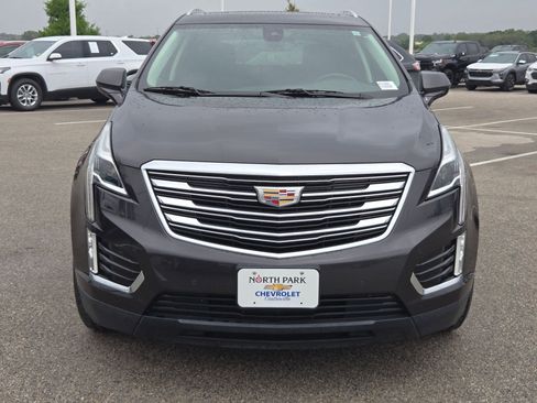 Used 2019 Cadillac XT5 Luxury FWD image 8