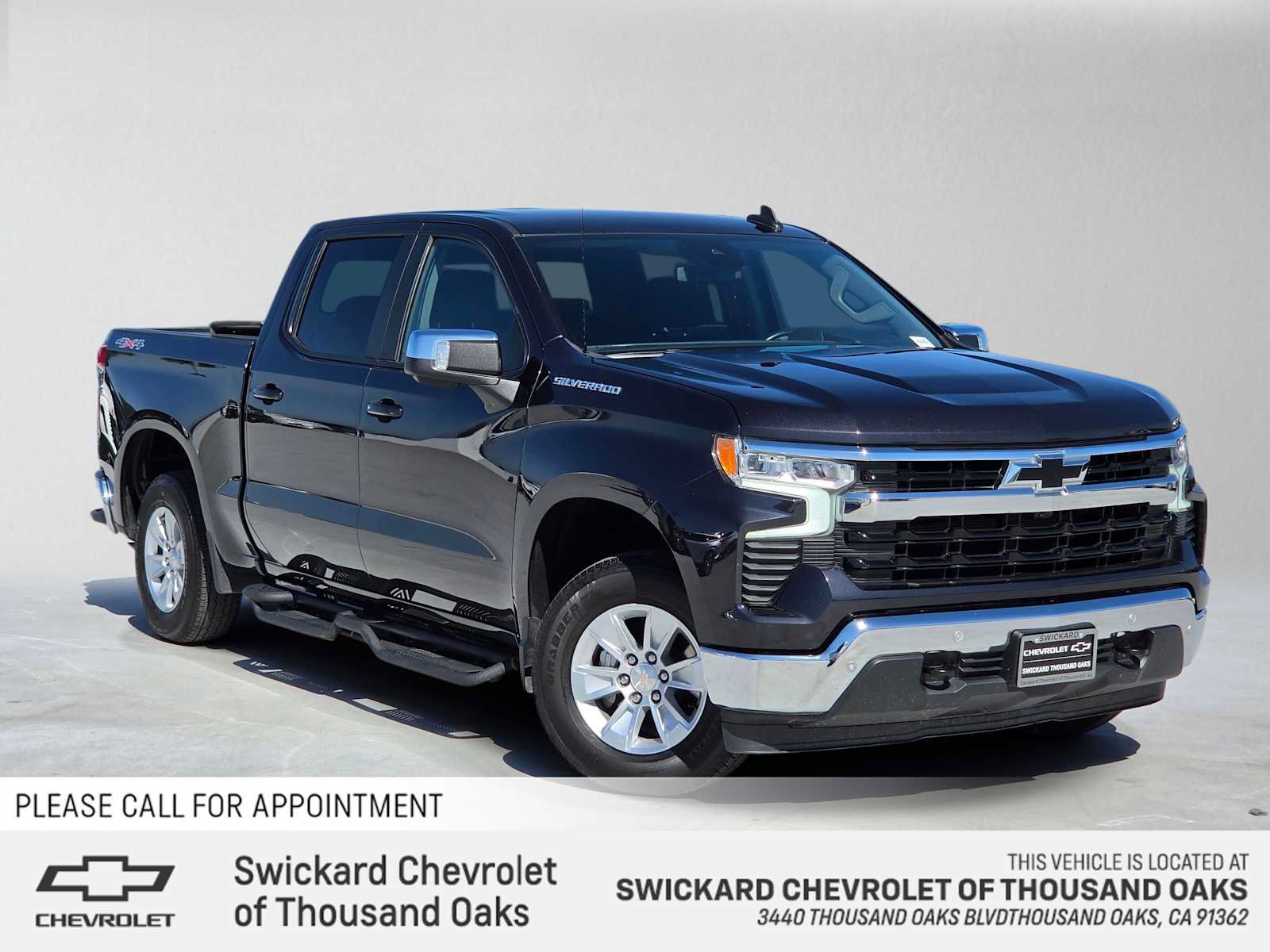 Used 2024 Chevrolet Silverado 1500 LT w/ Safety Package AWD/4WD image 1