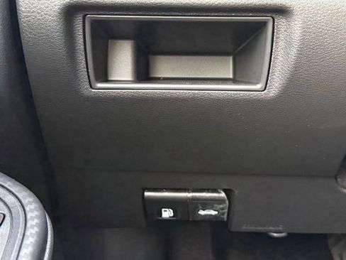 New 2025 Nissan Versa SV w/ Trunk Package image 23