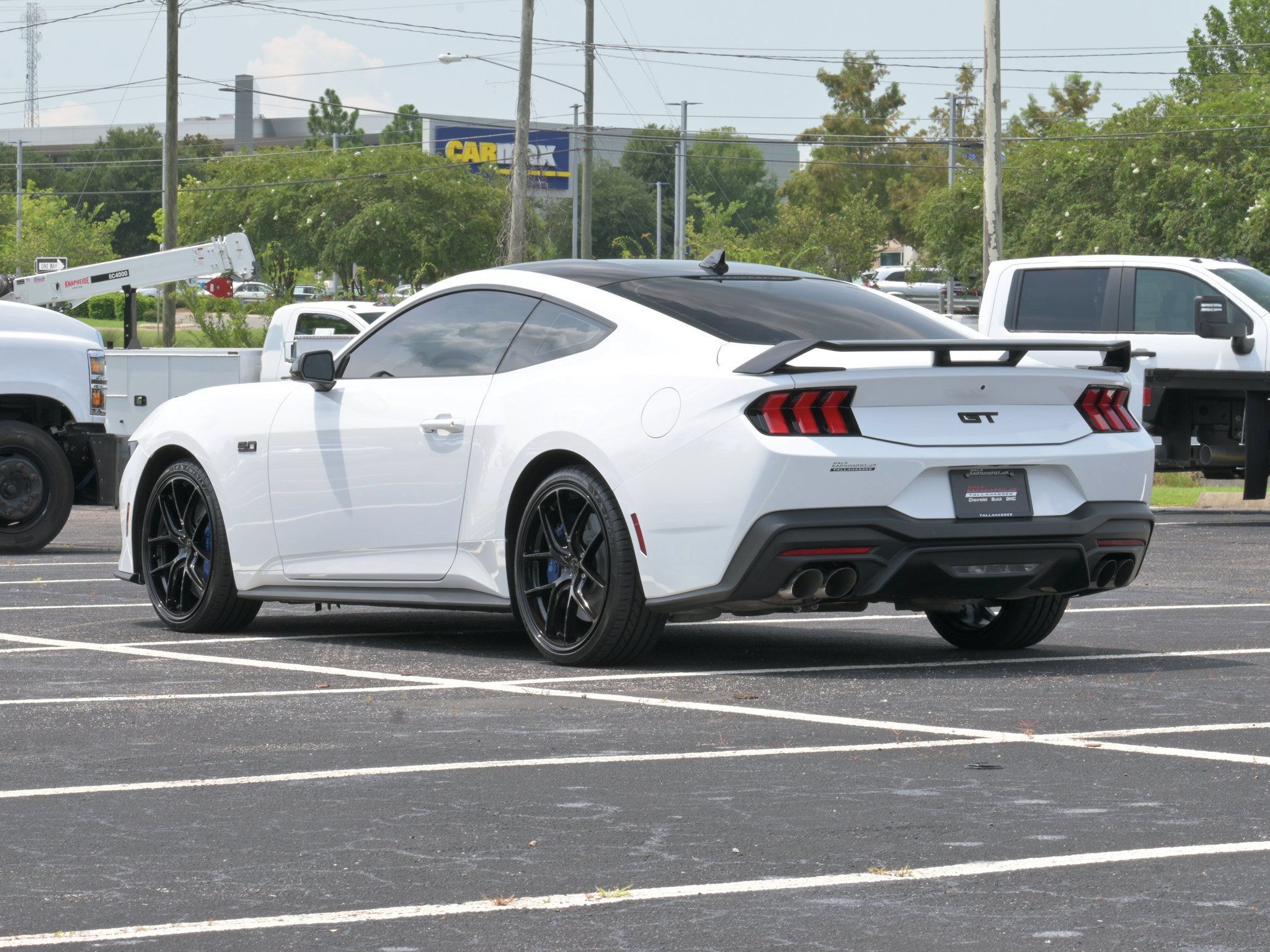 Used 2026 Ford Mustang GT Premium w/ GT Performance Package RWD image 3