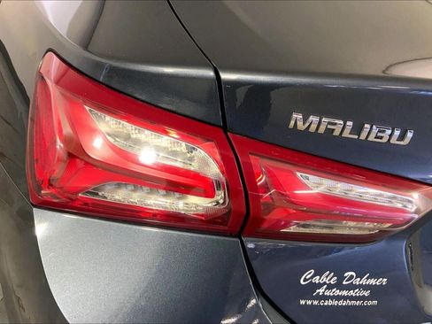 Used 2021 Chevrolet Malibu LT image 27