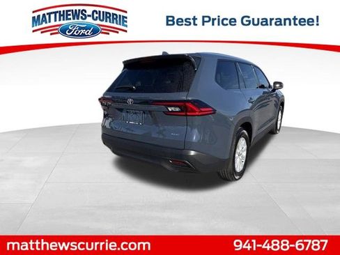 Used 2025 Toyota Grand Highlander FWD image 4