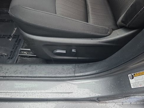 Used 2025 Nissan Altima 2.5 SV FWD image 11