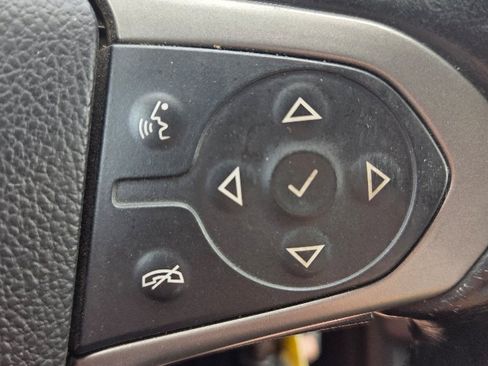 Used 2017 Chevrolet Colorado Z71 image 19