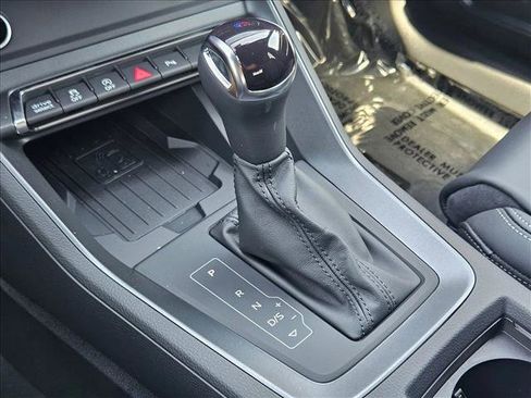 New 2025 Audi Q3 2.0T Premium AWD/4WD image 12