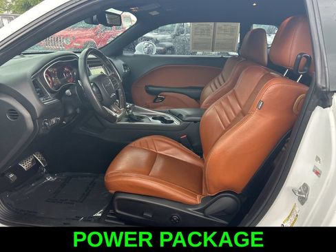 Used 2019 Dodge Challenger SRT Hellcat RWD image 11
