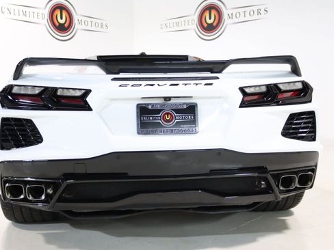 Used 2024 Chevrolet Corvette Stingray Premium Conv w/ Z51 Performance Package RWD image 31