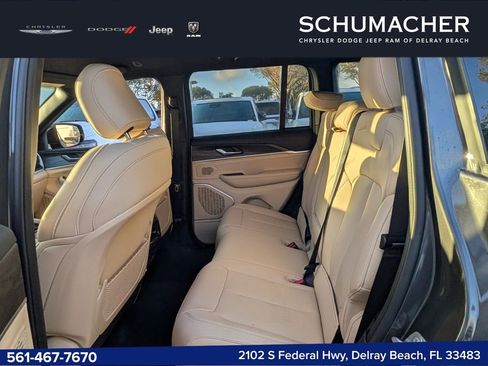New 2026 Jeep Grand Cherokee Limited RWD image 14