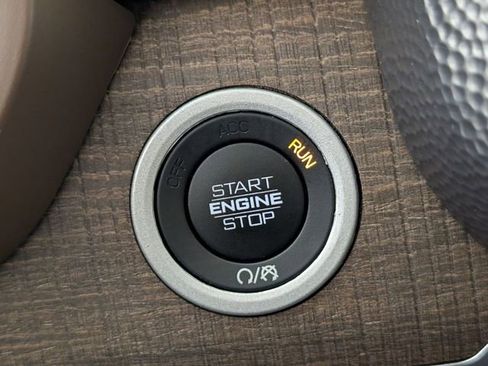 Certified 2024 RAM 1500 Limited image 24