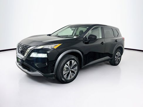 Used 2023 Nissan Rogue SV FWD image 3