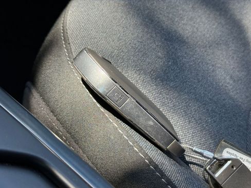 Used 2025 Kia K4 LXS image 25