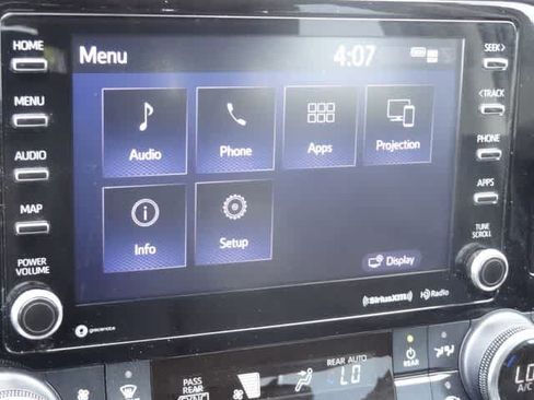 Used 2022 Toyota Highlander LE AWD/4WD image 22