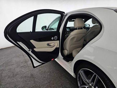 Used 2020 Mercedes-Benz E 350 Sedan image 15