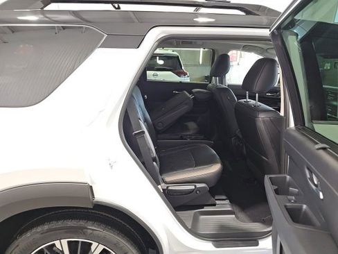 New 2026 Nissan Pathfinder Platinum AWD/4WD image 24