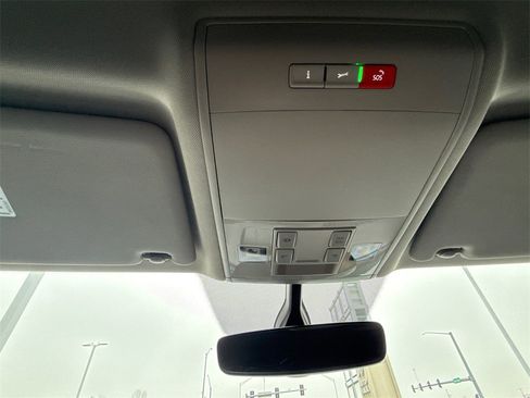 Used 2021 Volkswagen Atlas S image 29