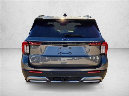 New 2026 Ford Explorer Platinum image 8