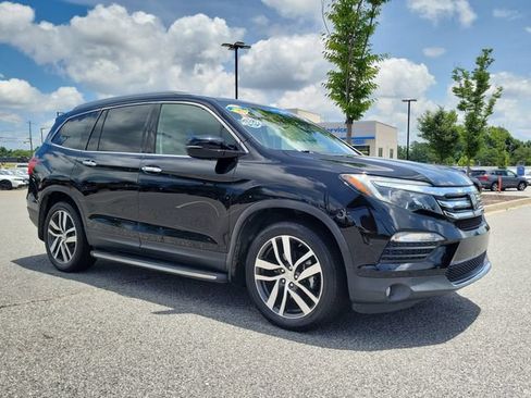 Certified 2018 Honda Pilot Elite image 3