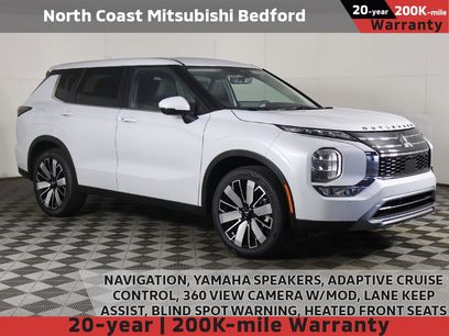 New 2025 Mitsubishi Outlander SE