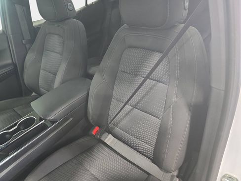 Used 2025 Chevrolet Equinox LT w/ Safety and Technology Package FWD image 20
