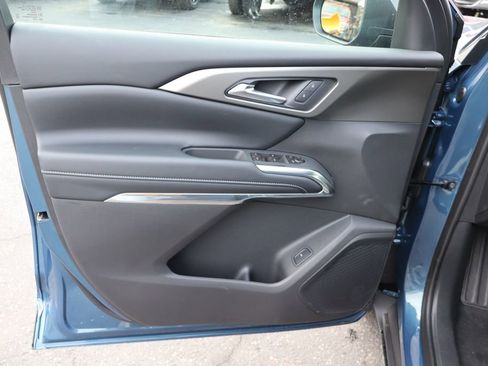 New 2026 Chevrolet Traverse LT w/ Midnight/Sport Edition image 4