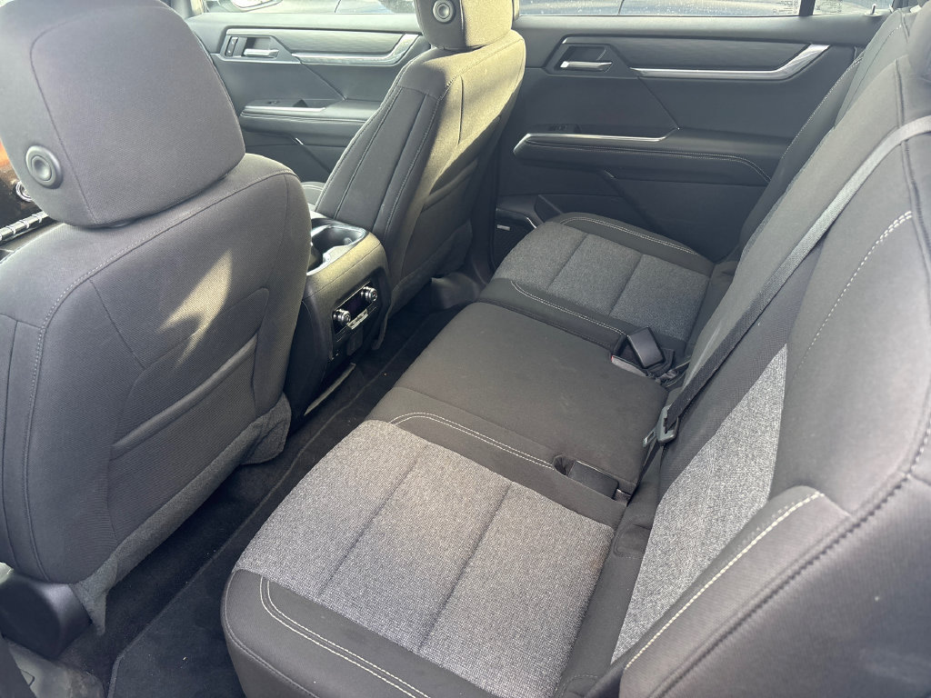 Used 2026 GMC Acadia Elevation FWD image 7