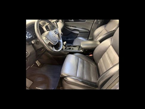 Used 2019 Kia Sorento SX AWD/4WD image 11