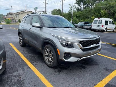 Used 2023 Kia Seltos EX