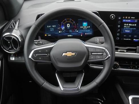 Used 2026 Chevrolet Equinox LT image 18