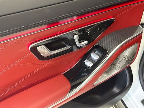 Used 2025 Mercedes-Benz S 63 AMG S image 26