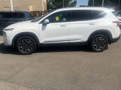 Used 2023 Hyundai Santa Fe Limited image 3