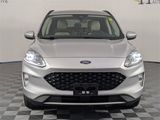 Used 2020 Ford Escape Titanium image 3