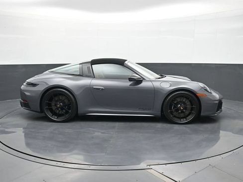 Certified 2026 Porsche 911 Targa 4 GTS AWD/4WD image 19