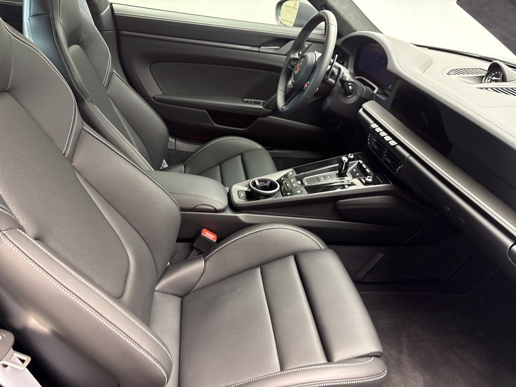 Certified 2025 Porsche 911 Carrera 4 GTS AWD/4WD image 21