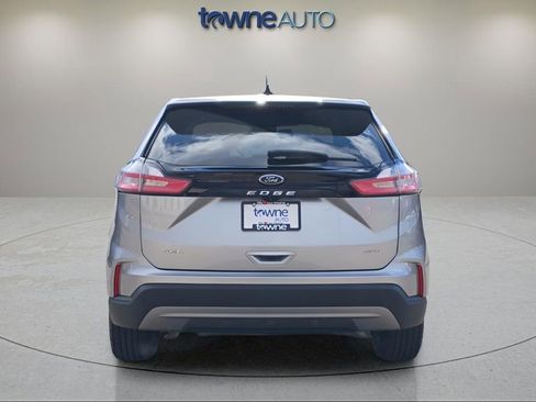 Used 2022 Ford Edge SEL image 4