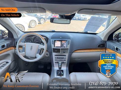 Used 2012 Lincoln MKT AWD image 59