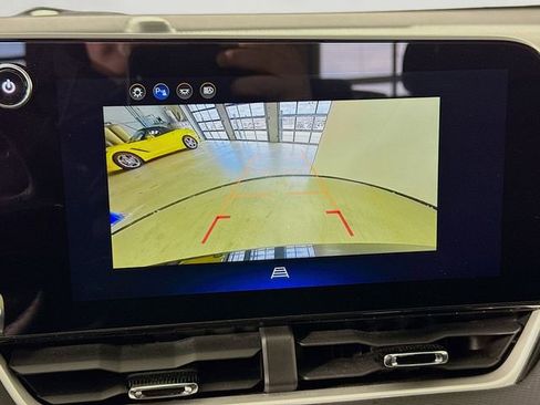 Used 2025 Chevrolet Equinox LT image 16