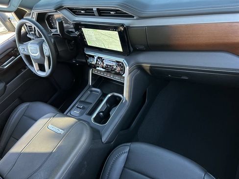 Used 2024 GMC Sierra 2500 Denali w/ Denali Reserve Package AWD/4WD image 29