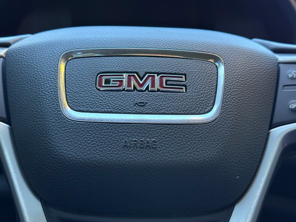 Used 2020 GMC Acadia SLE w/ LPO, Floor Liner Package FWD image 18