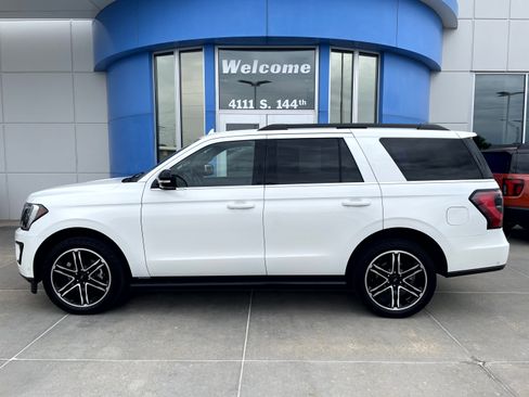 Used 2020 Ford Expedition Limited w/ Equipment Group 303A AWD/4WD image 1