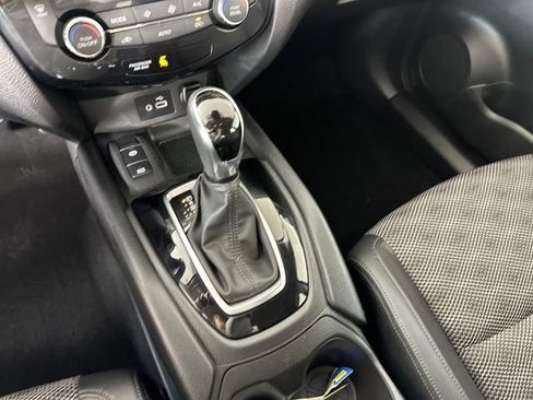 Used 2022 Nissan Rogue Sport SV w/ Technology Package image 20