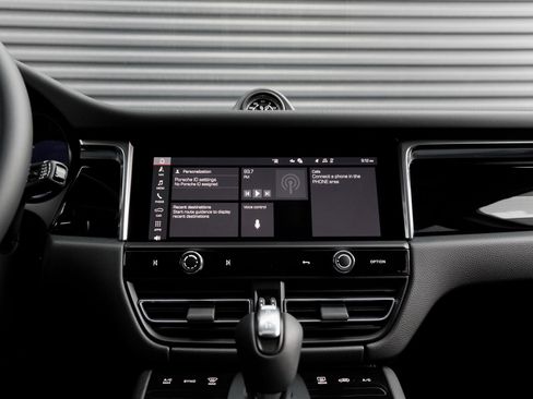 New 2026 Porsche Macan Turbo image 21