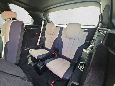 Used 2021 BMW X5 sDrive40i w/ M Sport Package RWD image 19