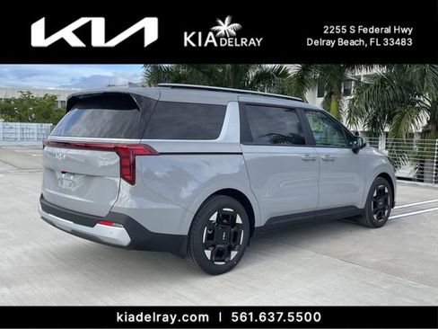 New 2026 Kia Carnival EX FWD image 3