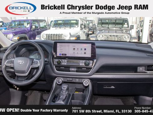 Used 2024 Toyota Grand Highlander XLE FWD image 20