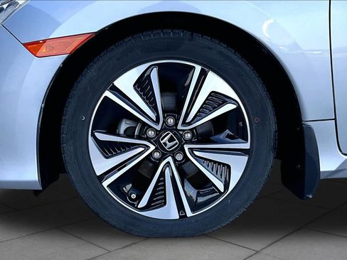 Used 2017 Honda Civic EX-L image 11