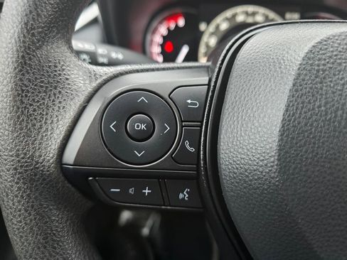 Used 2025 Toyota RAV4 LE image 21